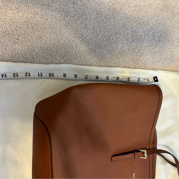 Michael Korrs Jet set tote - Picture 8 of 10